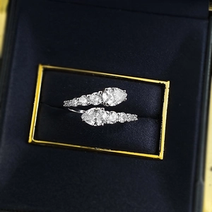Luxurious S925 sterling silver snake-style open ring with pear-cut diamonds in blue box