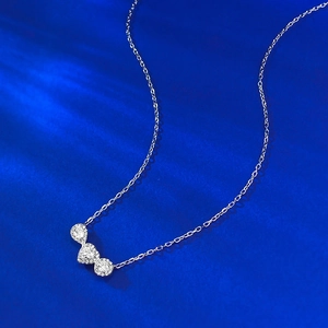 Elegant S925 silver necklace with three heart and round shaped moissanite pendants