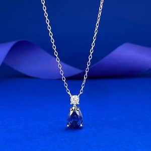 Collier élégant en argent S925 avec pierre bleue taille poire et accent en diamant rond