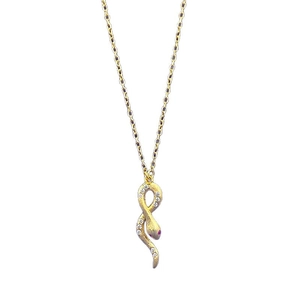 Collier serpent plaqué or S925 avec zircons blancs et yeux rubis sur fond blanc épuré