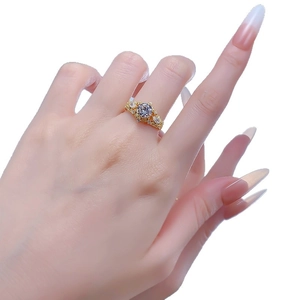 Vintage style S925 silver ring with large round crystal and marquise side stones