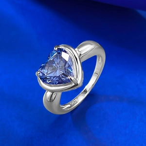 Elegant S925 sterling silver ring with a 3-carat heart-shaped blue tanzanite gemstone