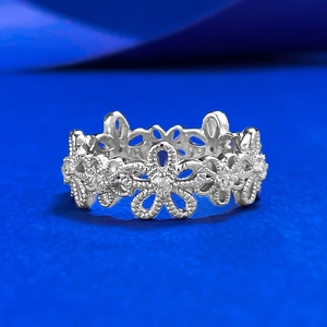 925 Sterling Silver Lace Flower Ring For Women Hollow Wreath Rhinestone Inlaid Band Ring Elegant Light Luxury Niche Jewelry