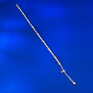 Detailed view of the S925 sterling silver bamboo link bracelet with adjustable chain