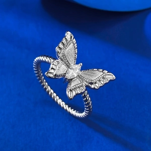 Vintage butterfly S925 silver ring with frosted wings and marquise zircon on twisted band