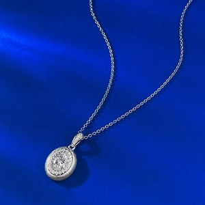 S925 sterling silver oval pendant necklace with brushed texture and zircon accents