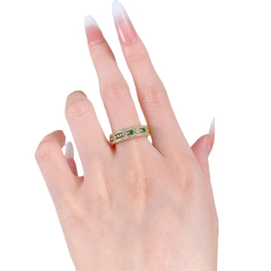 Elegance S925 silver green emerald and white diamond ring plated in rose gold