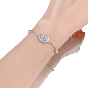 Élégant bracelet en argent sterling S925 avec breloque ovale en zircone au poignet