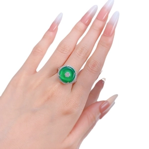 Retro S925 silver ring with green chalcedony and cubic zirconia floral cluster setting
