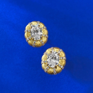 Luxurious S925 silver gold-plated brushed texture stud earrings with 1.5ct oval gemstones