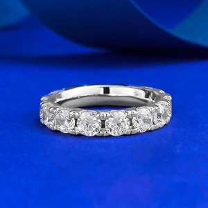 Eternity ring in S925 sterling silver featuring 4.0mm round brilliant cut diamonds