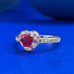 S925 silver heart ring with 5x5mm pigeon blood red gemstone and shimmering pavé diamonds