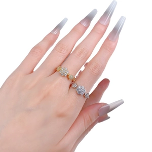 Luxurious S925 sterling silver five-flower band ring with sparkling cubic zirconia pavé