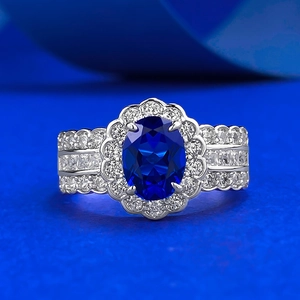 French Romantic 925 Sterling Silver Halo Ring With Oval Simulated Blue Sapphire Rhinestone Inlaid Fashion Jewelry For Women