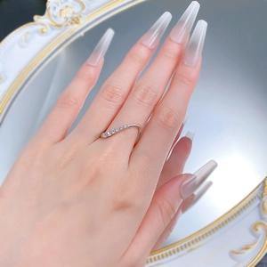 Elegant S925 sterling silver wavy ring with sparkling pavé crystals on hand