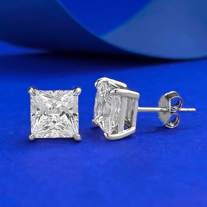 Boucles d'oreilles classiques en argent 925 avec zircone carrée taille princesse et griffes