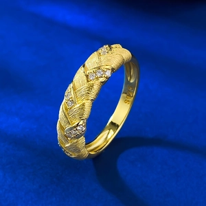 Italian-style S925 sterling silver braided ring with gold plating and sparkling zircons
