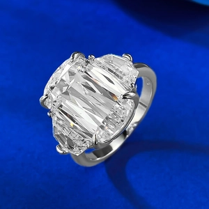 Elegant S925 silver ring with 10x14mm rectangular radiant cut carbon diamond in three-stone design