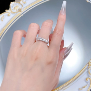 Italian craft S925 silver wheat braided texture ring with a brushed metallic finish