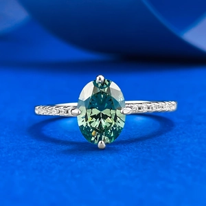 Elegant 925 Sterling Silver Oval Green Rhinestone Ring For Women Fashion Inlaid Gemstone Look Finger Ring Party Jewelry