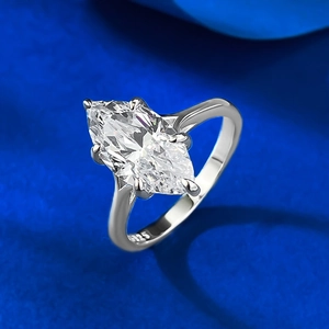 Elegant S925 sterling silver ring with marquise-cut marquise diamond in six-prong setting