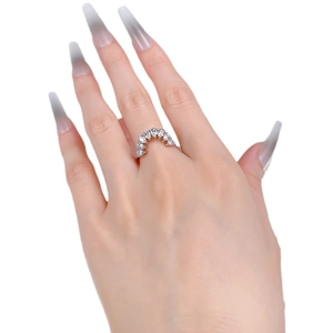 S925 sterling silver stackable crown ring featuring pear-cut stones in a tiara design