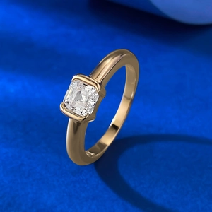 Elegant S925 silver gold-plated ring with square Asscher cut sparkling white stone