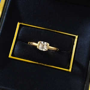 Minimalist S925 silver ring with 5x5mm square Asscher cut white zircon in bezel setting