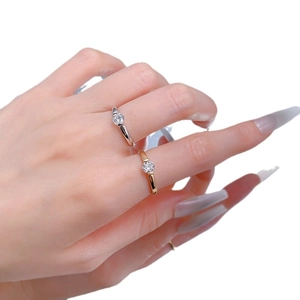 Elegant S925 silver and gold minimalist rings with 5mm round sparkling cubic zirconia stones