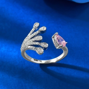 925 silver adjustable ring with pear cut pink sapphire and sparkling feather motif