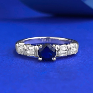 925 Sterling Silver Blue Rhinestone Ring For Women Fashion Round Sapphire-Look Geometric Inlaid Finger Ring Jewelry Gift