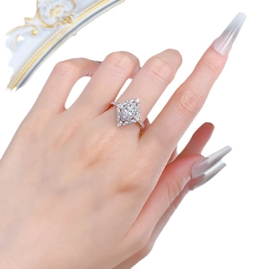 Bague luxueuse en argent S925 avec diamant marquise et design géométrique vintage