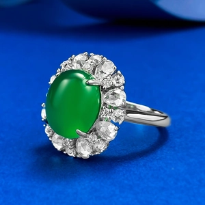 Elegant 925 silver cocktail ring with large oval green chalcedony and pear-shaped stones
