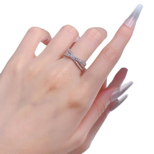 Luxurious S925 sterling silver criss cross ring with sparkling zircon pavé for women