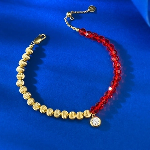 Bracelet S925 argent plaqué or avec perles œil-de-chat rouges et pendentif élégant