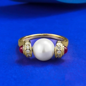 Vintage S925 silver gold-plated ring with large white pearl and ruby red gemstones
