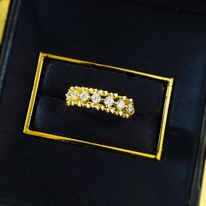 Classic gold S925 silver ring with hollow net design and 7 sparkling round zircon stones
