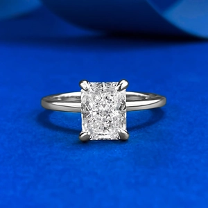 Elegant S925 silver ring featuring a 6x8mm radiant cut ice flower cubic zirconia stone