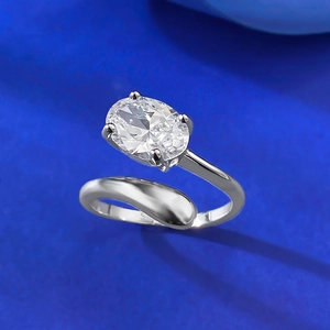 Minimalist S925 sterling silver open ring with an oval cut sparkling diamond solitaire