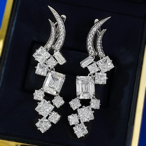 Boucles d'oreilles pendantes luxe en argent S925 avec diamants coupe émeraude chic