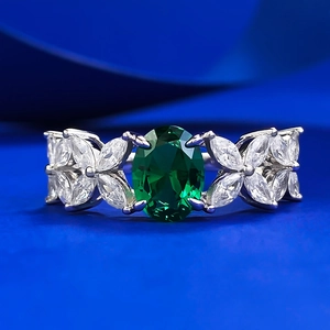 925 Sterling Silver Emerald Zircon Ring For Women Oval Green Stone Flower Cluster Marquise Inlaid Inlaid Fashion Finger Ring