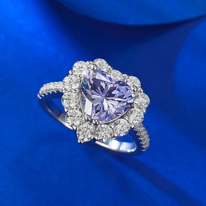 Elegant 925 silver ring featuring heart-shaped lavender zircon with pavé halo setting