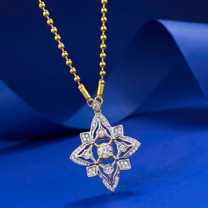 French luxury S925 silver four-leaf clover pendant necklace with two-tone finish and stones