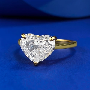 Elegant 925 silver heart-cut carbon diamond ring with 3-prong gold plating setting