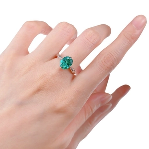 Minimalist S925 silver ring with a large oval-cut green emerald gemstone for women