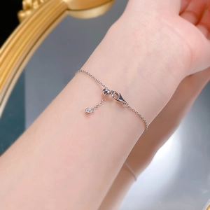 Detail of S925 silver gourd bracelet with adjustable slider clasp and zircon charm