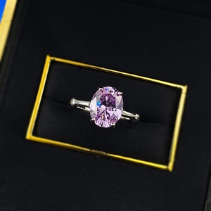 Bague en argent S925 avec pierre violette ovale et design de texture en bambou