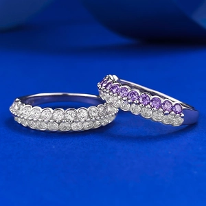 Bagues d'éternité en argent S925 serties de zircons violets et blancs étincelants