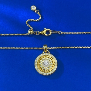 Collier avec pendentif mandala boussole en argent S925 doré et chaîne ajustable dorée