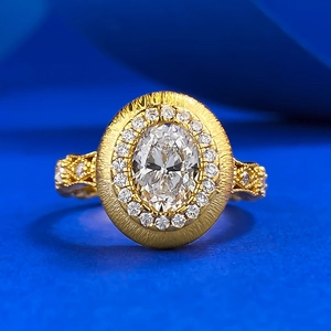 Bague Vintage en Argent Sterling 925 Plaqué Or pour Femme Bague de Fiançailles Halo en Strass Ovale avec Design de Texture Brossée